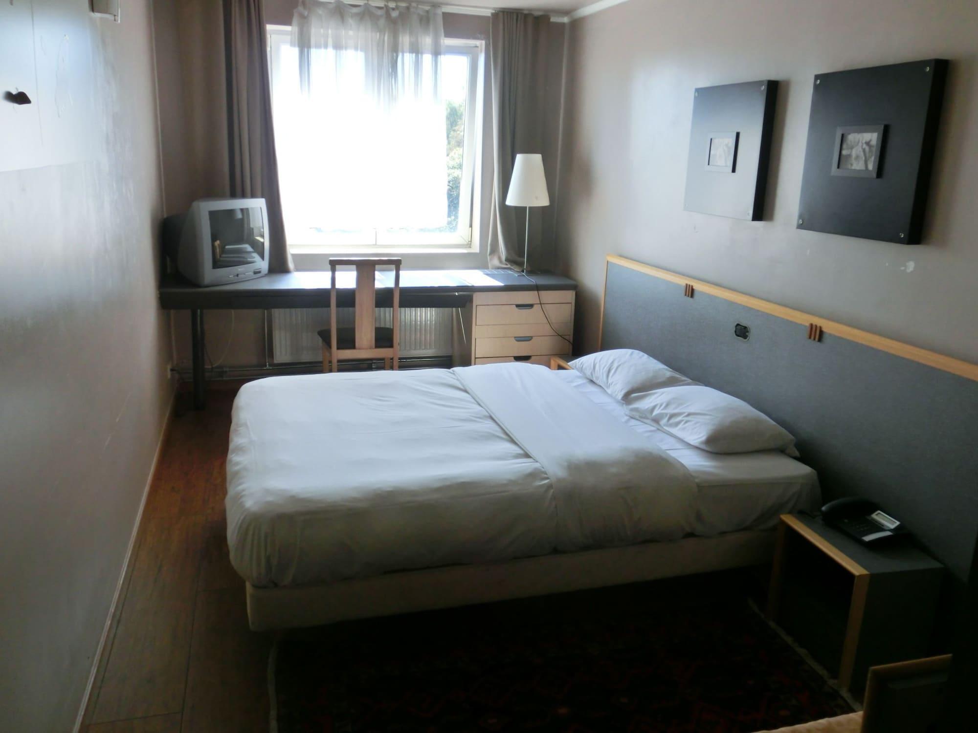 Hotel Bentley Schaerbeek Dış mekan fotoğraf