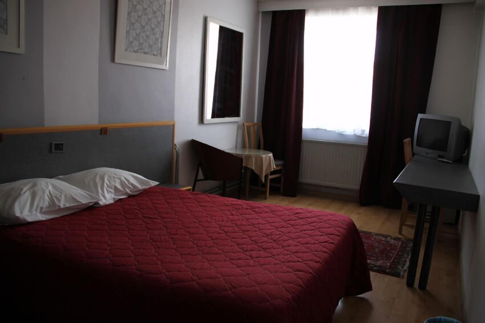 Hotel Bentley Schaerbeek Dış mekan fotoğraf