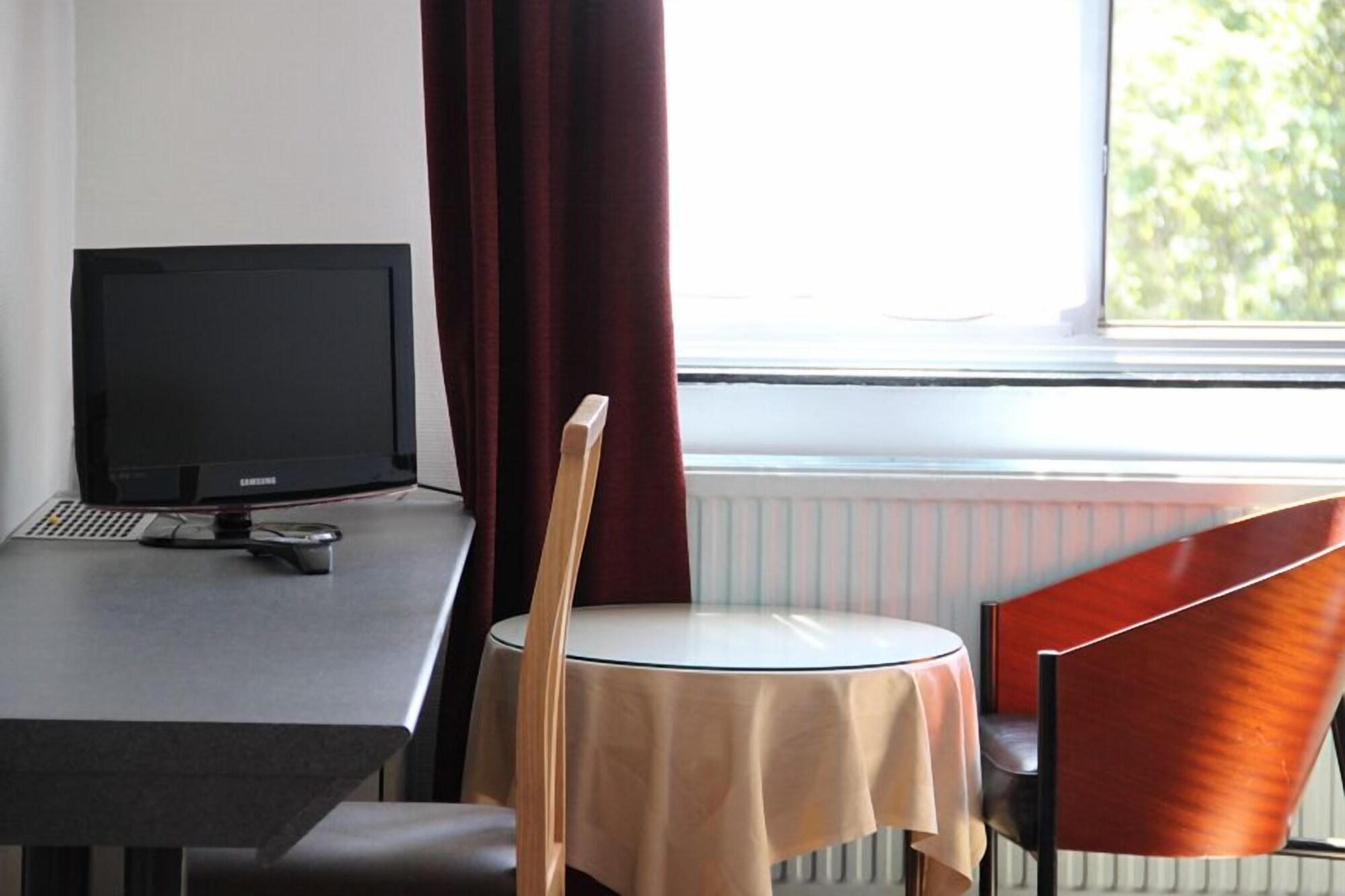 Hotel Bentley Schaerbeek Dış mekan fotoğraf