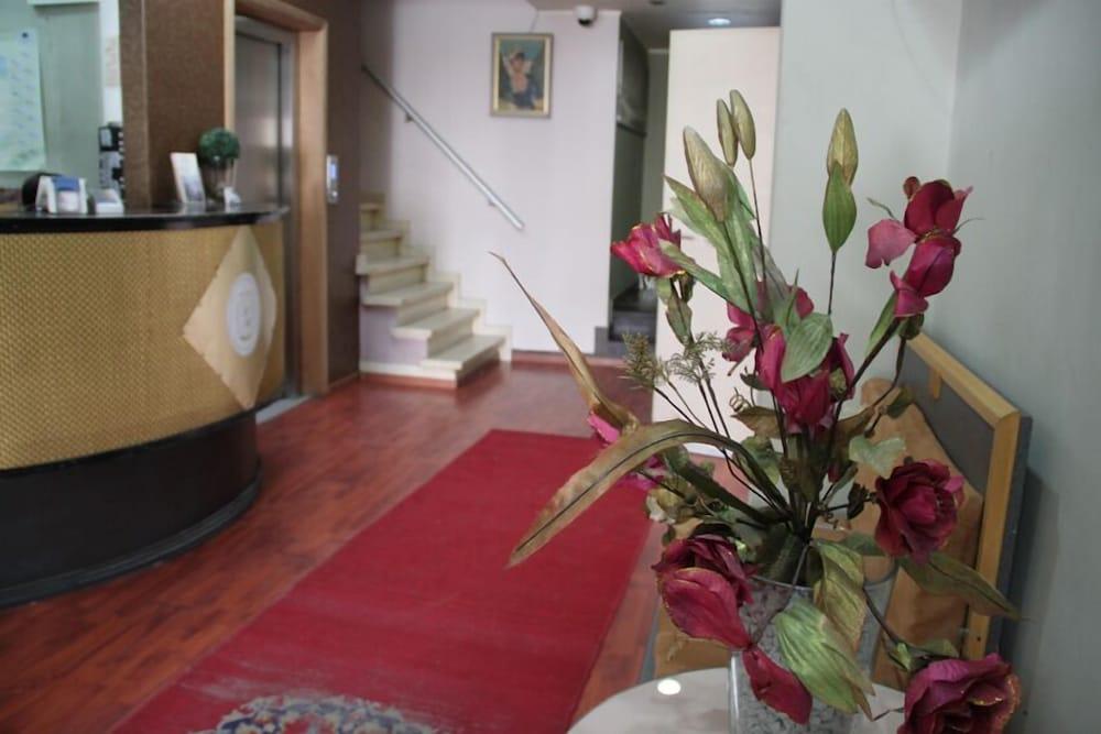 Hotel Bentley Schaerbeek Dış mekan fotoğraf